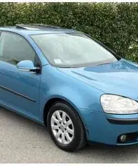 Golf 1.6 Benzina Manuale 5 marce Golf 1.6 Benzina Manuale 5 marce