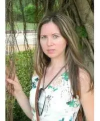 Anisa, 44 anni Anisa, 44 anni