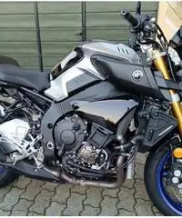 Yamaha MT-10 Yamaha MT-10