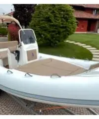 Gommone Mary Boat 580 Honda BF100VTEC Gommone Mary Boat 580 Honda BF100VTEC
