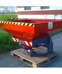 Spandiconcime 800 l.