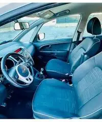 Vendesi Kia Venga 1.4 Benz/Gpl