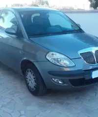 LANCIA Ypsilon 1.3 Multijet 70 CV LANCIA Ypsilon 1.3 Multijet 70 CV