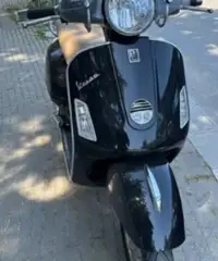 Vespa gts 250 con 8780km Vespa gts 250 con 8780km