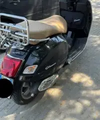 Vespa gts 250 con 8780km Vespa gts 250 con 8780km