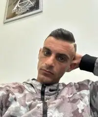 Cerco ragazza ho donna per amicizia ho relazione seria