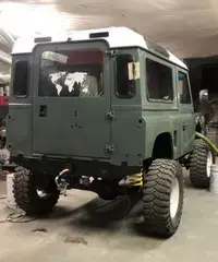 LAND ROVER Defender - 1988 LAND ROVER Defender - 1988
