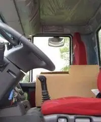 Iveco Trakker AD260T33 6x4 + gru