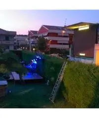 Maxi schermo LED mt4x3 su camion Maxi schermo LED mt4x3 su camion