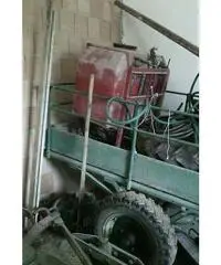 Cingolato Lamborghini con attrezzatura.