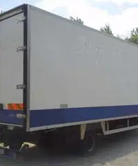 EUROCARGO 75E18 ANNO 2002 FRIGO CON GANCIERE CARNE EUROCARGO 75E18 ANNO 2002 FRIGO CON GANCIERE CARNE