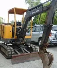 Mini escavatore volvo ec 25 anno 2006 25 quintali Mini escavatore volvo ec 25 anno 2006 25 quintali