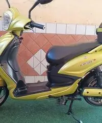 scooter elettrico pari al nuovo batterie nuove e 1 anno di garanzia motore 3669424767 scooter elettrico pari al nuovo batterie nuove e 1 anno di garanzia motore 3669424767