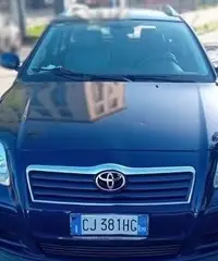 TOYOTA Avensis 2.0 D4D 116cv SW Motore rifatto TOYOTA Avensis 2.0 D4D 116cv SW Motore rifatto