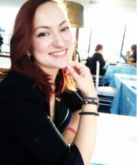 Emiliya, 33 anni