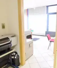 Bolzano: Ufficio con posto auto