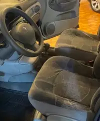 Renault Scenic 1.6 BENZINA Renault Scenic 1.6 BENZINA