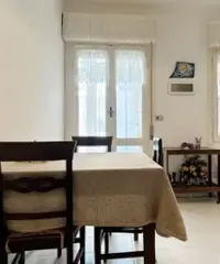 Appartamento trilocale con terrazzo.