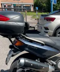 Yamaha T Max - 2004