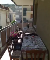 Bellaria appartamento con terrazza x 4 persone Bellaria appartamento con terrazza x 4 persone