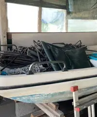 Barca trimarano Barca trimarano