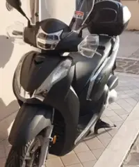 Honda SH 300isABS Honda SH 300isABS