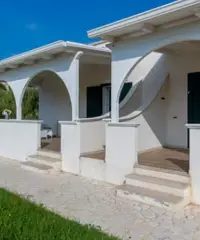 Bilocale con posto auto immerso nel verde Bilocale con posto auto immerso nel verde