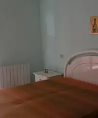 Appartamento al mar in granito e marmo da occasion