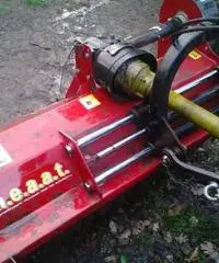 TRINCIA CM. 160 CON SPOSTAMENTO IDRAULICO TRINCIA CM. 160 CON SPOSTAMENTO IDRAULICO