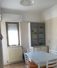Locazione camera in appartamento Locazione camera in appartamento