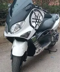 Tmax 500 e 530 Tmax 500 e 530