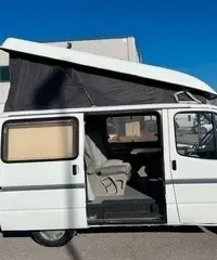 Westfalia nugget 4 posti del 1989 ford 2.4 d Westfalia nugget 4 posti del 1989 ford 2.4 d