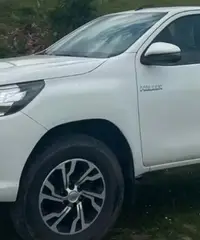 Toyota Hilux 2.4 D-4D 4WD Extra Cab - 2018 IVA DED Toyota Hilux 2.4 D-4D 4WD Extra Cab - 2018 IVA DED