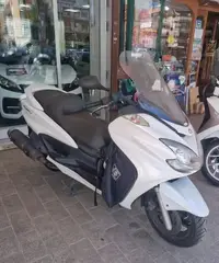 Yamaha majesty 400 2012 esamino permuta Yamaha majesty 400 2012 esamino permuta