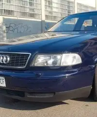 Audi A8 4.2 V 8 299 CV