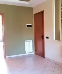 Ampio e luminoso 6 vani zona ben servita + garage