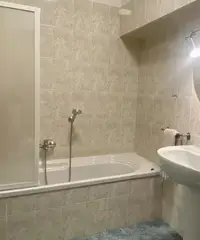 Stanza uso singola con utenze e servizi inclusi