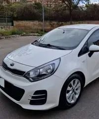 Kia Rio 2016 benzina GPL Kia Rio 2016 benzina GPL