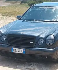 MERCEDES_BENZ Classe E 220 CDI MERCEDES_BENZ Classe E 220 CDI