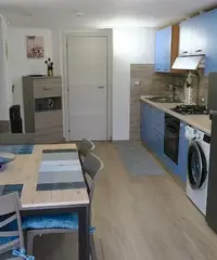 Bilocale ristrutturato vicino al mare