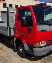 Nissan con cassone fisso Nissan con cassone fisso