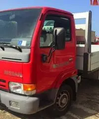 Nissan con cassone fisso Nissan con cassone fisso