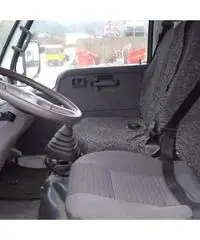Camion nissan cabstar 7 posti cassone fisso Camion nissan cabstar 7 posti cassone fisso