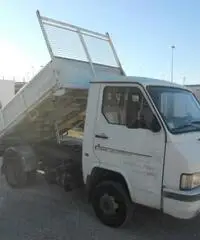 NISSAN TRADE ribaltabile trilaterale