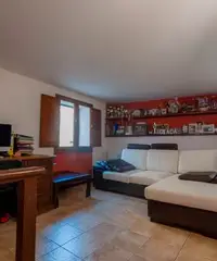 Appartamento in villetta completamente ristruttura Appartamento in villetta completamente ristruttura