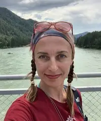 Donna single in cerca di una relazione Donna single in cerca di una relazione