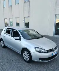 Volkswagen Golf 1.6 TDI DPF 5p. Highline Volkswagen Golf 1.6 TDI DPF 5p. Highline