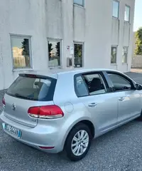 Volkswagen Golf 1.6 TDI DPF 5p. Highline Volkswagen Golf 1.6 TDI DPF 5p. Highline