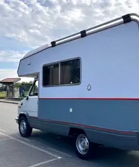 Laika 2.5 turbo Diesel Laika 2.5 turbo Diesel