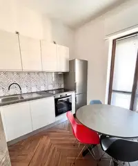 Elegante appartamento ristrutturato Elegante appartamento ristrutturato